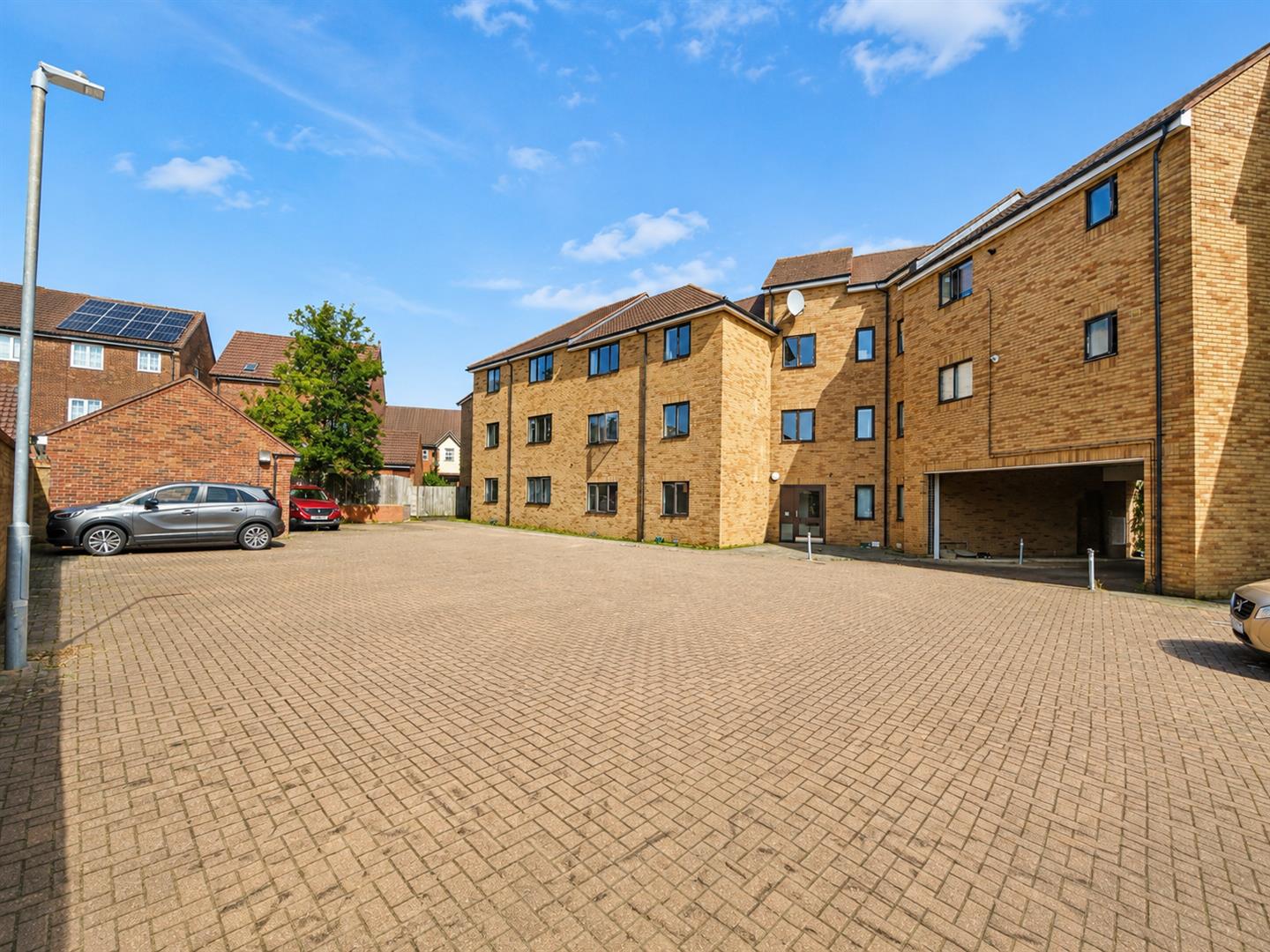 Stapeley Court, Westcroft, Milton Keynes